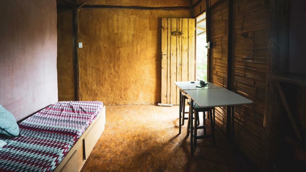 Apartamento Chale De Bioconstrucao Em - Cambuca Surf Skate Brava Ubatuba